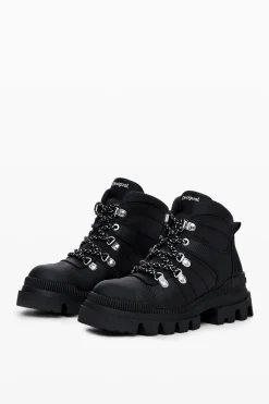 Track boot
