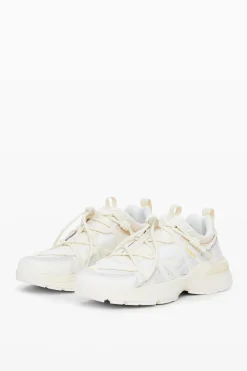 Trekking runner sneakers