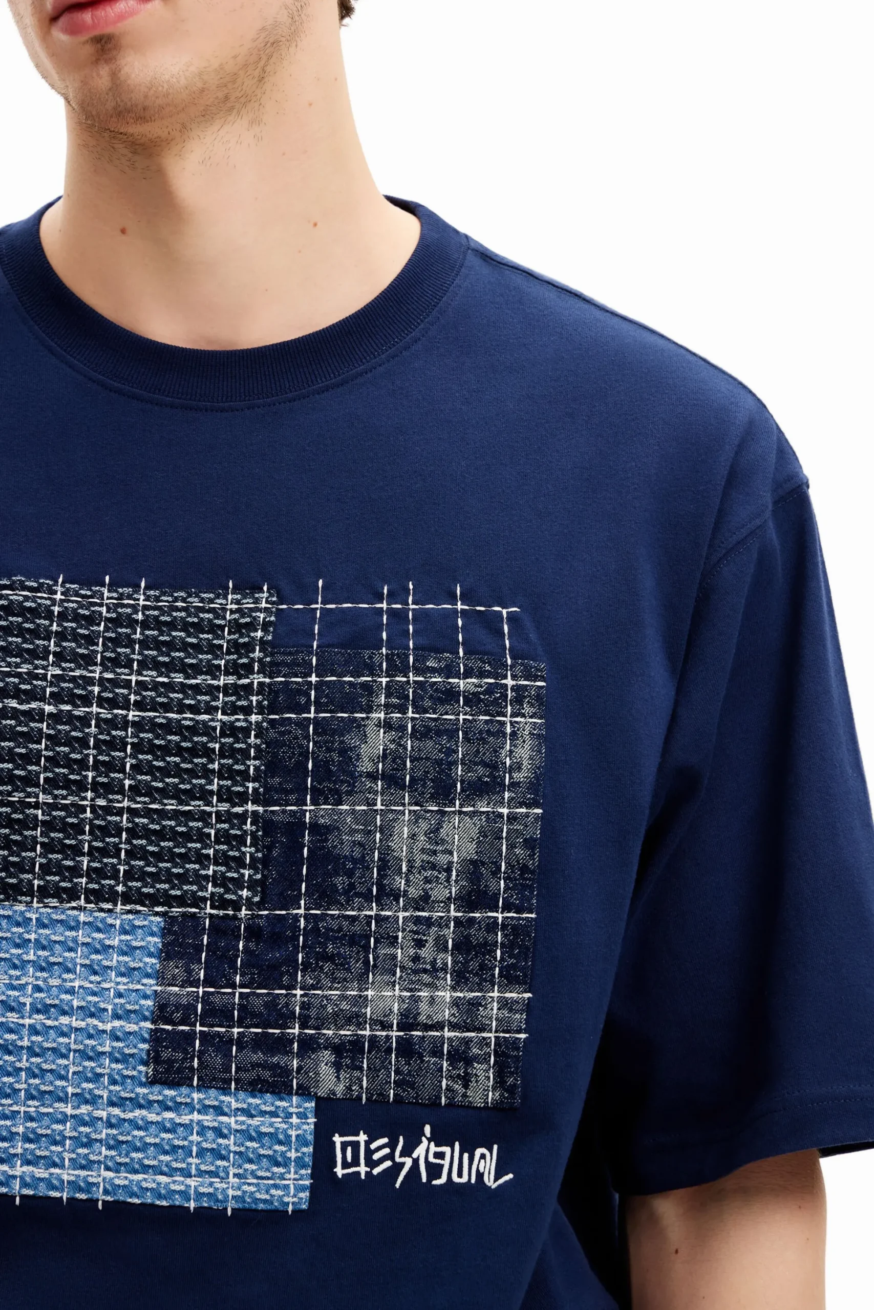 T-shirt with central patch
