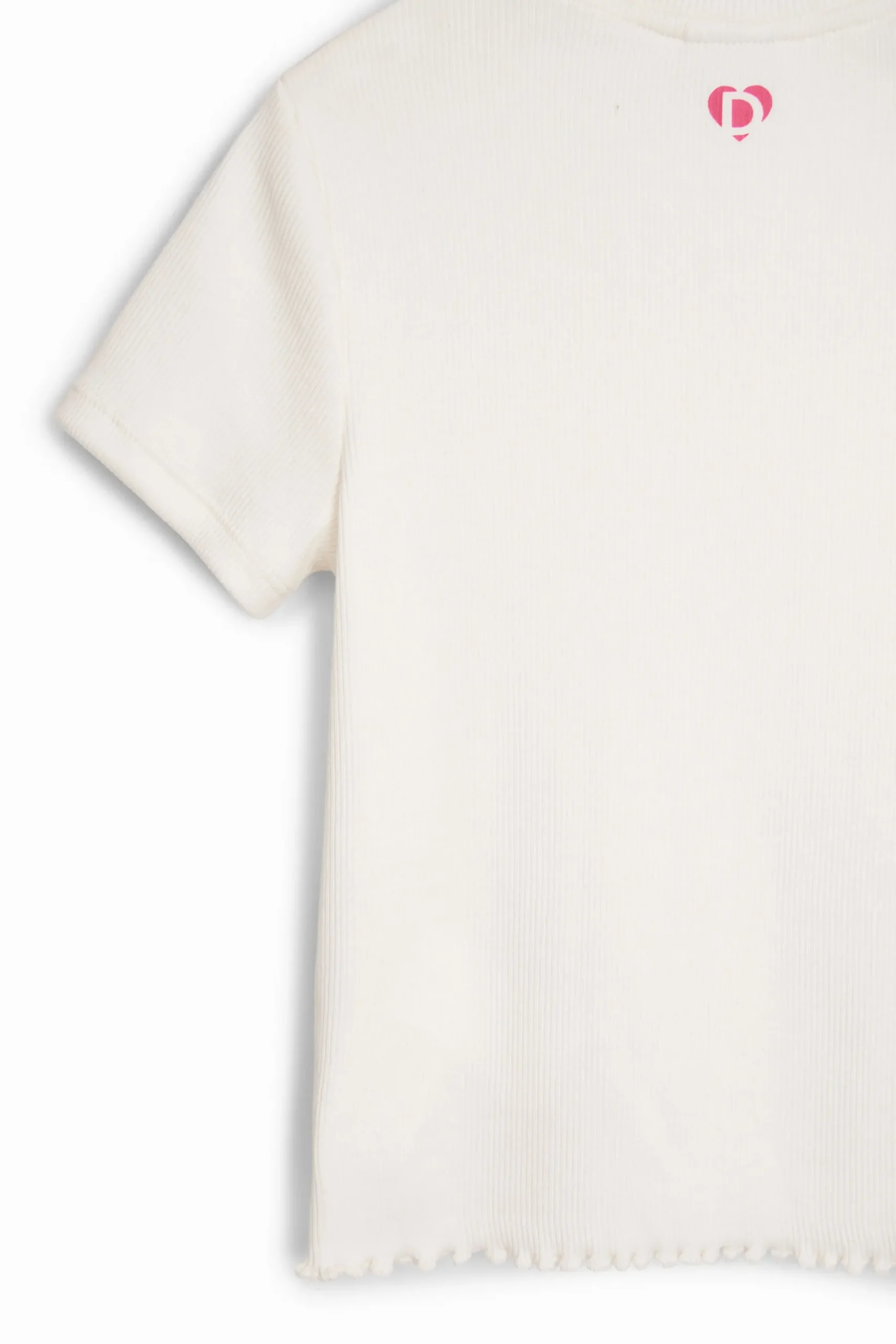 T-shirt with heart illustrations