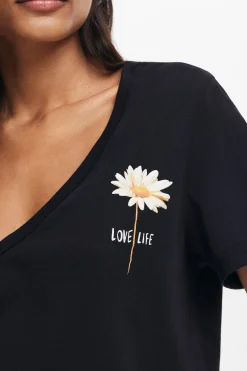 V-neck floral T-shirt